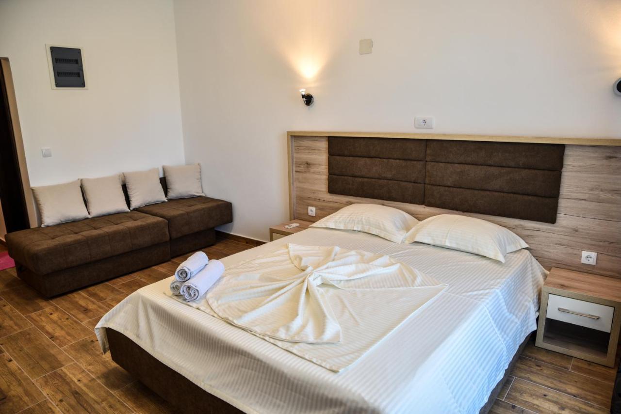 Hotel Casa Sinani Ulcinj Exterior foto